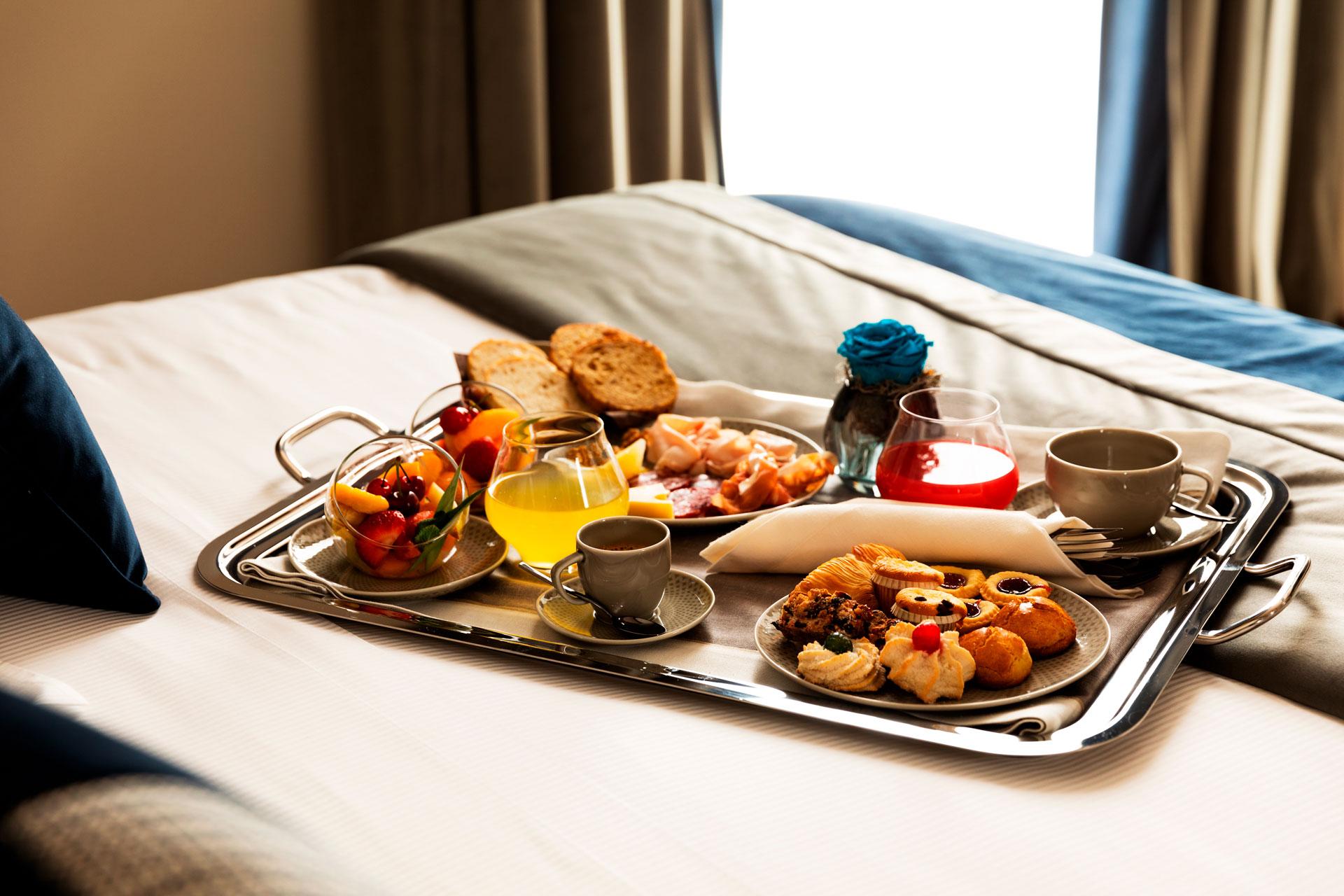 Amadomus Luxury Suites 那不勒斯 外观 照片
