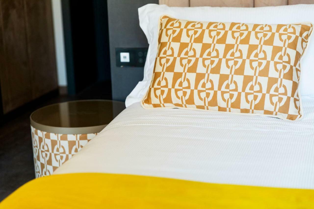 Amadomus Luxury Suites 那不勒斯 外观 照片